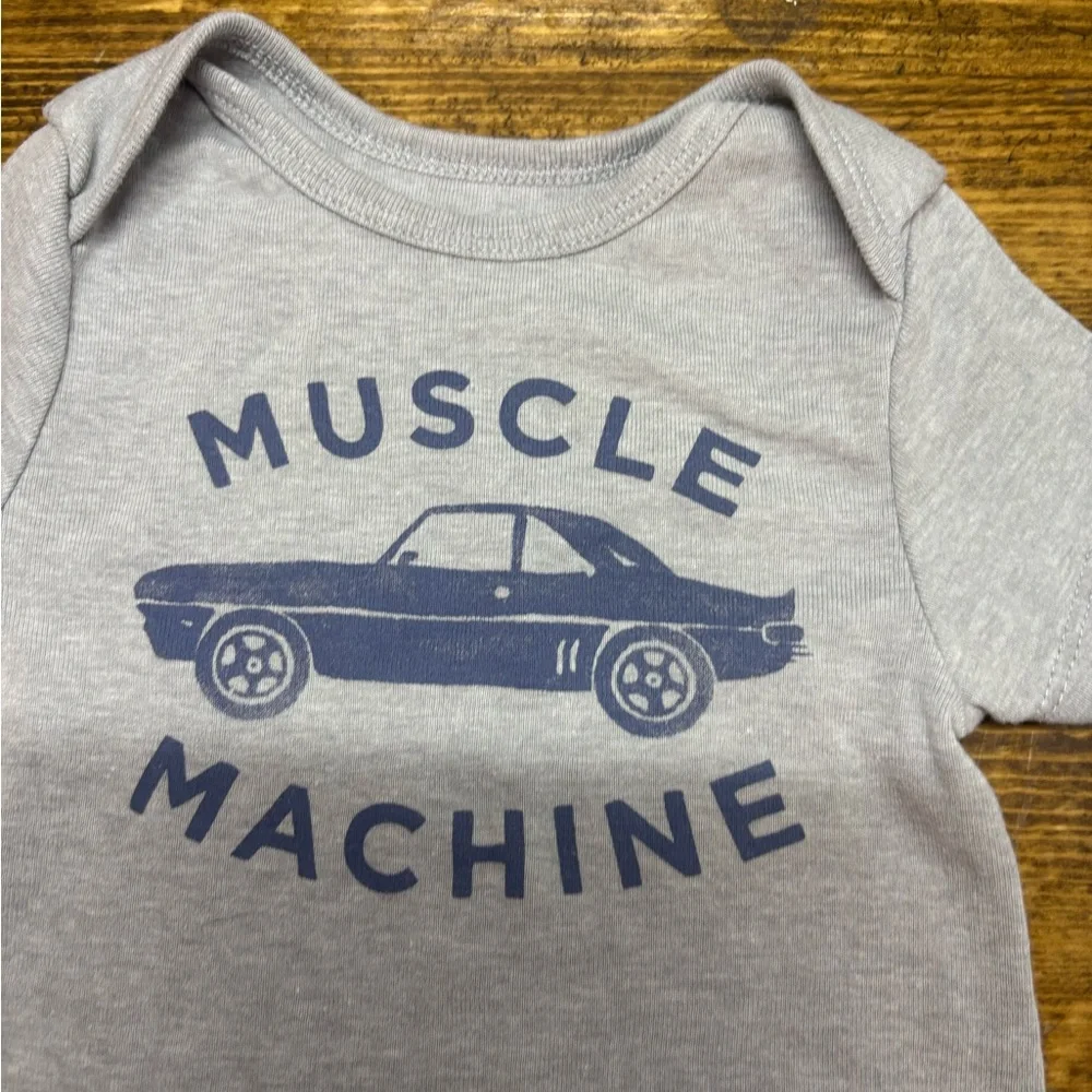 Old Navy Gray Muscle Machine Romper Size‎ 3-6 Months
